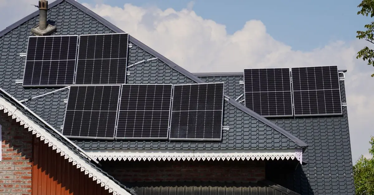 Installer facilement un système solaire chez soi : étapes clés