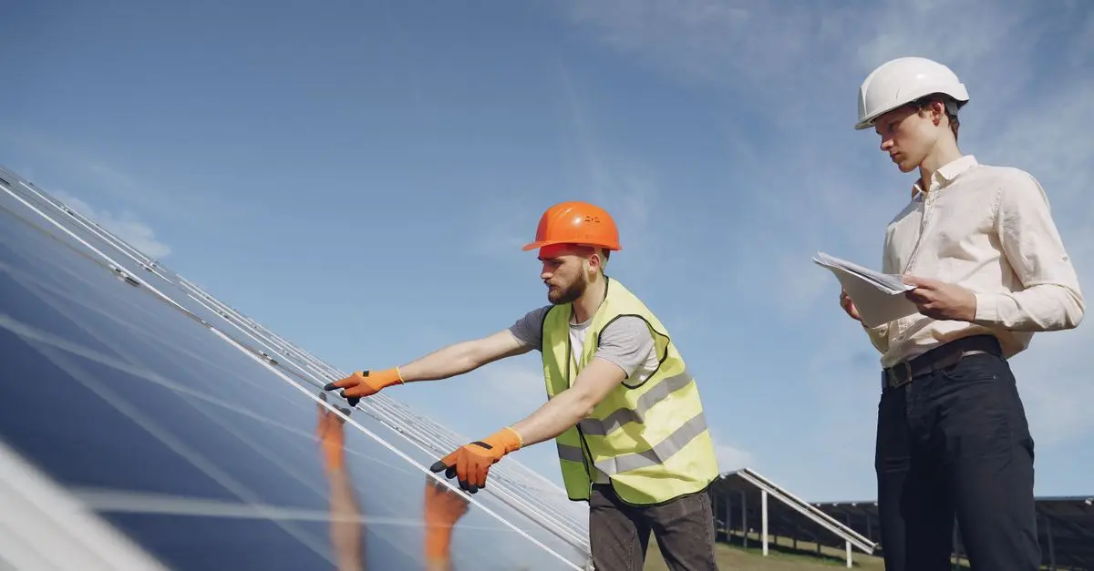 Les influenceurs de l'énergie solaire à suivre absolument