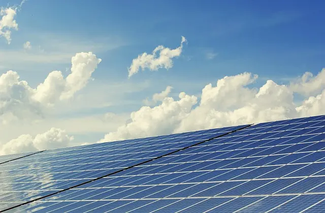 Comment bien choisir son kit solaire pour une installation facile